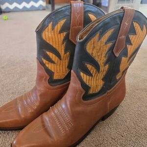 The PECOS 1st Editions 735PN169 Stylish Brown Cowboy Boots Size 8.5 Womens